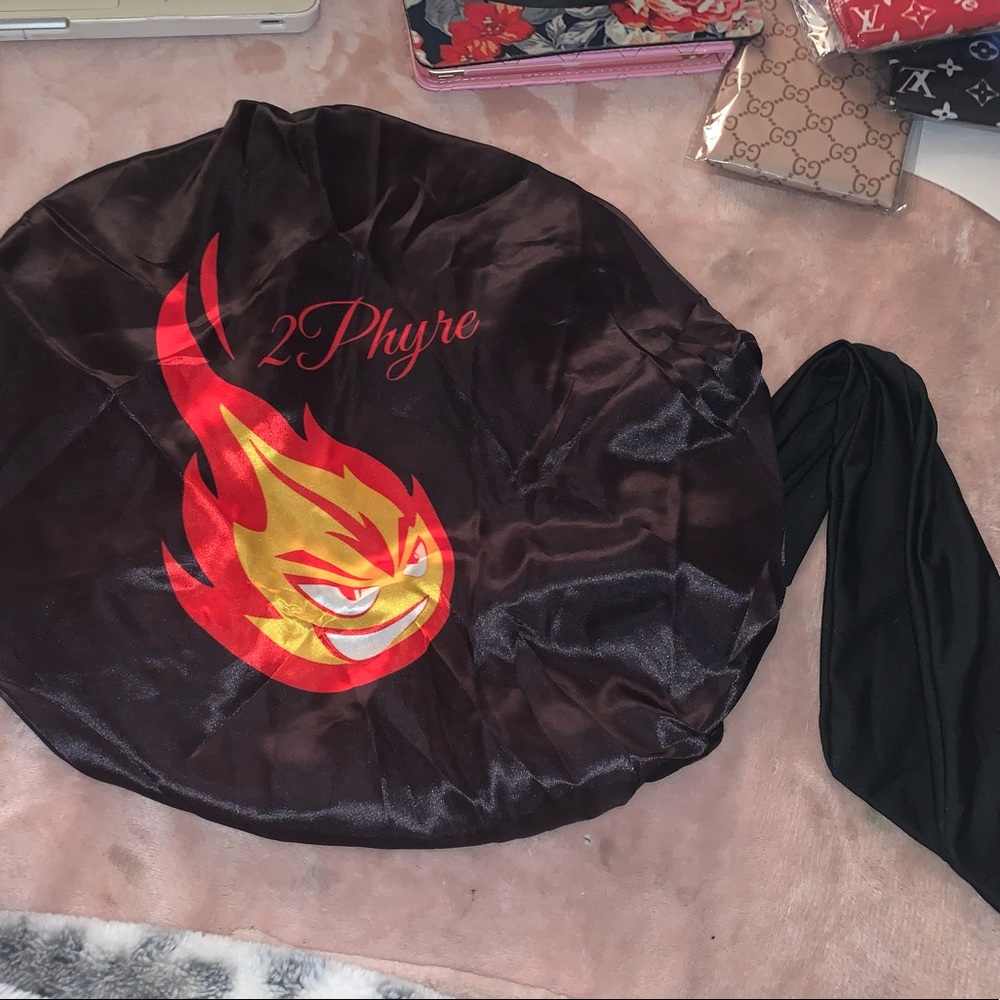 SATIN LARGE HAIR BONNET 🖤 - Picture 2 of 2